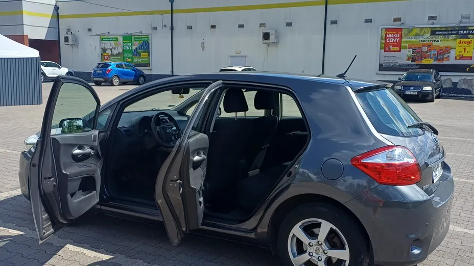 TOYOTA Auris Auris 1.33 VVT-i Classic