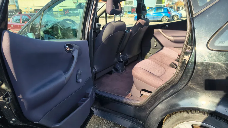 MERCEDES-BENZ A Klasa A 160 Elegance