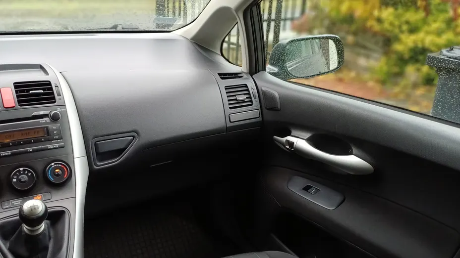 TOYOTA Auris Auris 1.33 VVT-i Classic