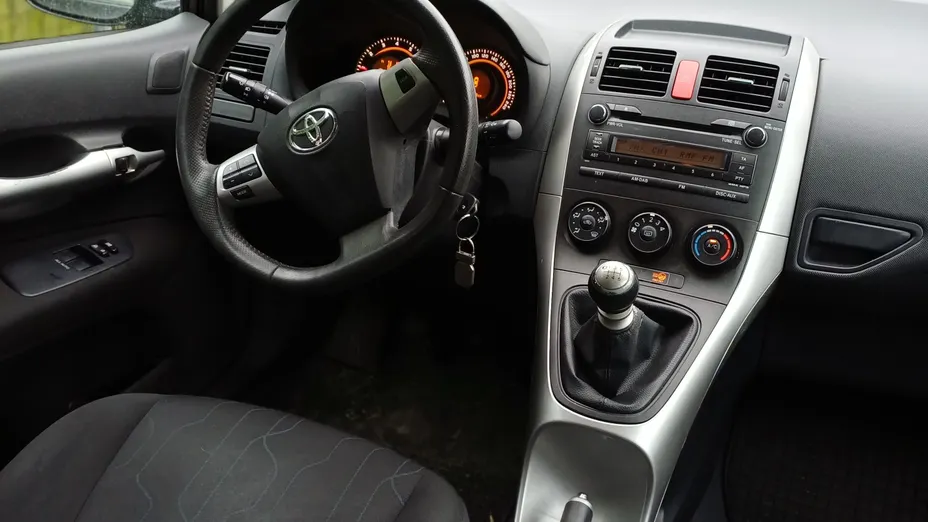 TOYOTA Auris Auris 1.33 VVT-i Classic