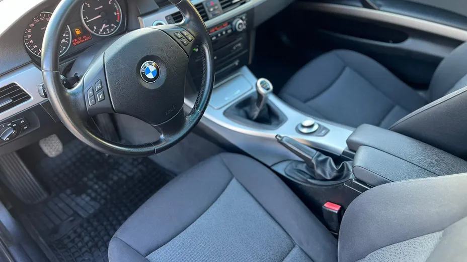 BMW Seria 3 320d aut