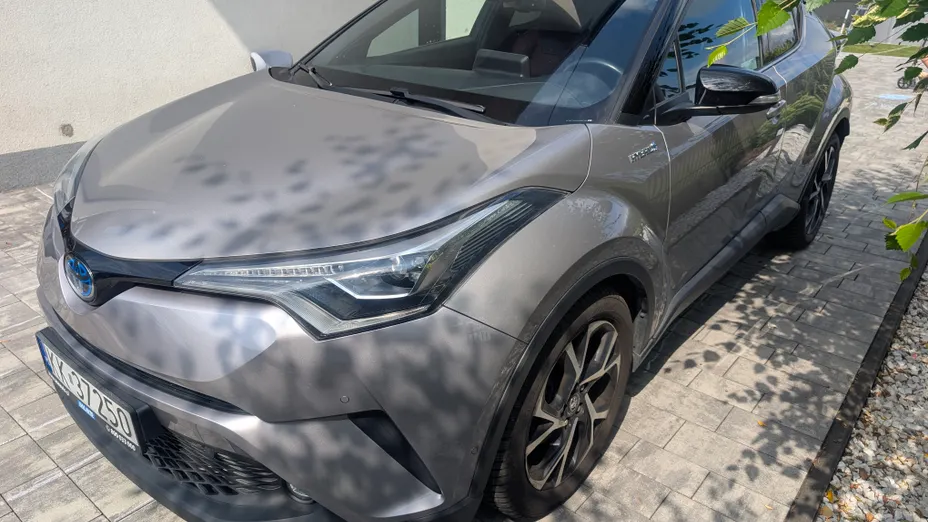 TOYOTA C-HR -