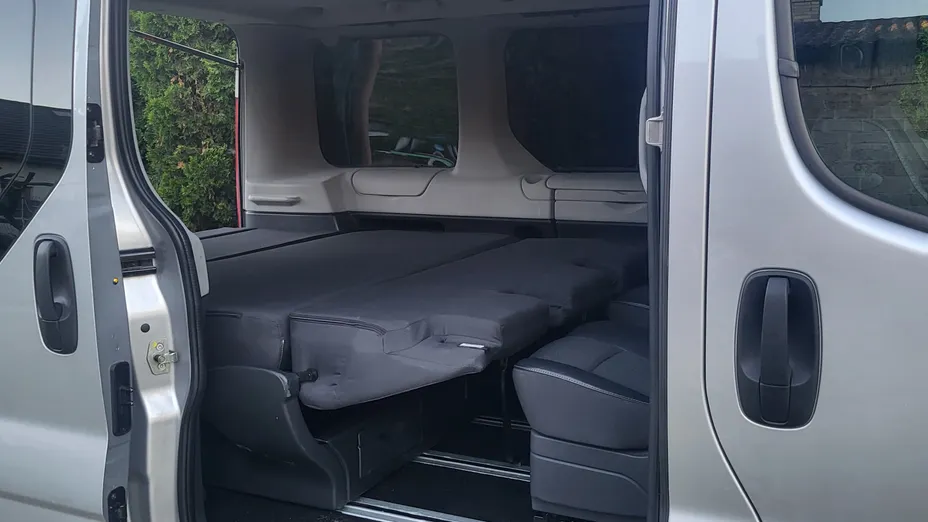 RENAULT Trafic -