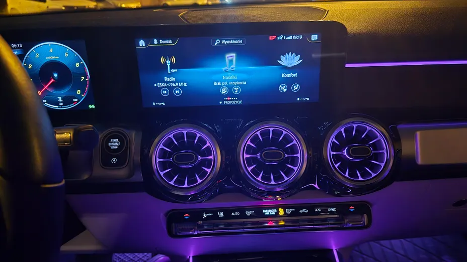 MERCEDES-BENZ GLB GLB 250 4-Matic Style 8G-DCT