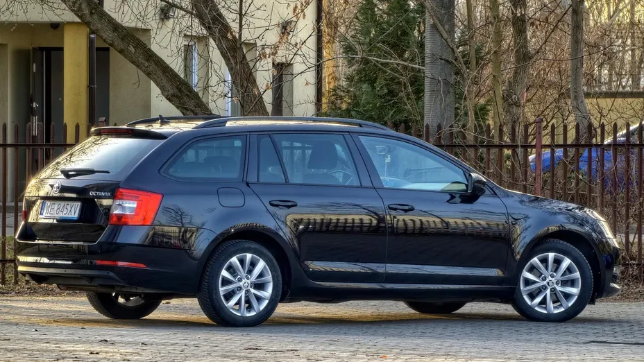 SKODA Octavia Octavia 2.0 TDI Ambiente DSG
