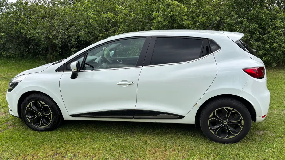 RENAULT Clio -