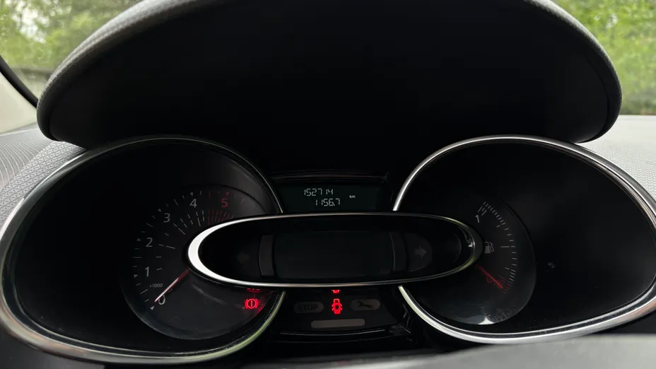 RENAULT Clio -