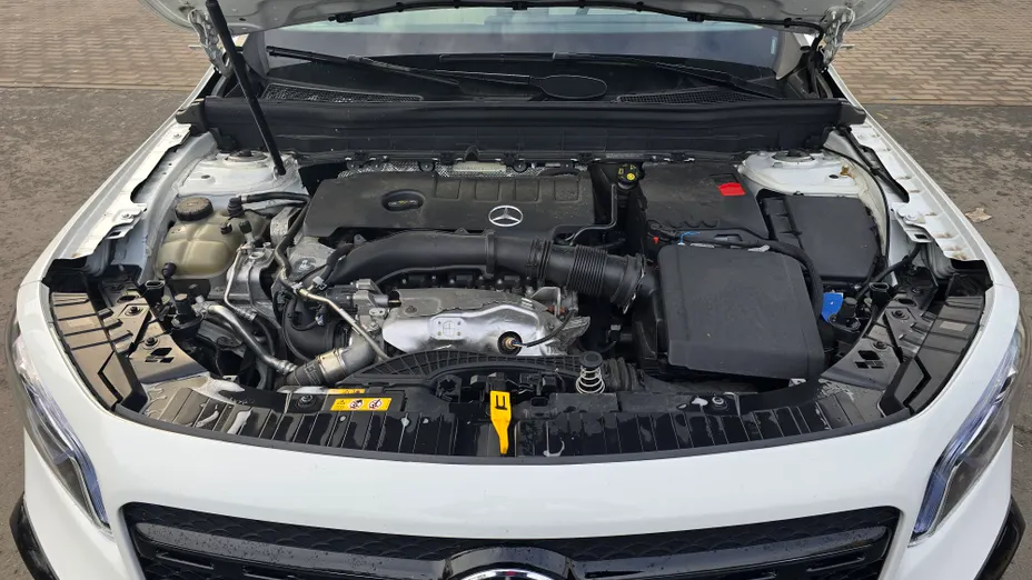 MERCEDES-BENZ GLB GLB 250 4-Matic Style 8G-DCT