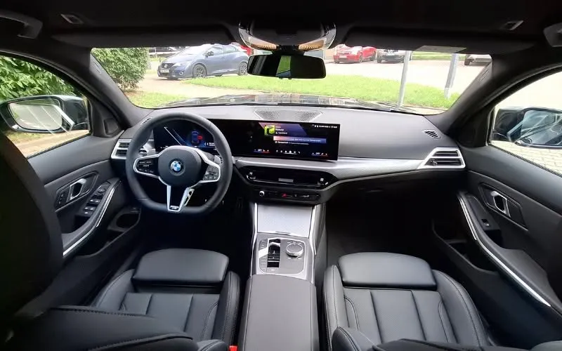 BMW Seria 3 320i M Sport aut