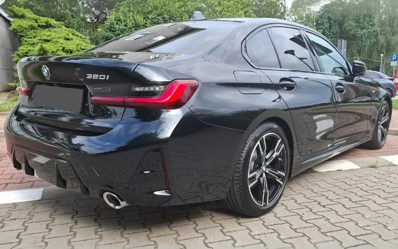 BMW Seria 3 320i M Sport aut