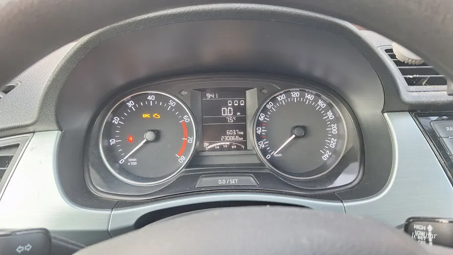 SKODA Fabia Fabia 1.2 12V Ambition