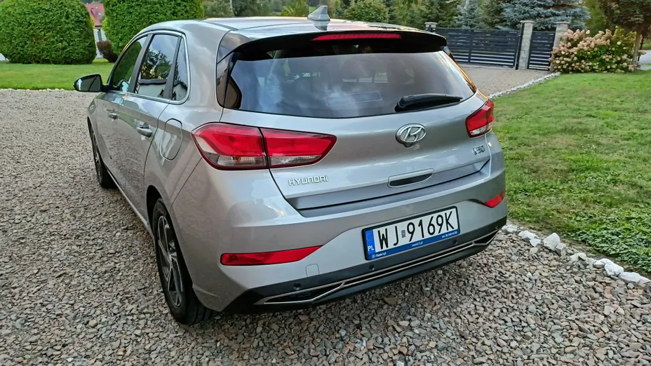 HYUNDAI i30 -