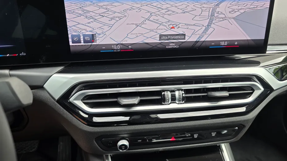 BMW Seria 3 318i Advantage aut