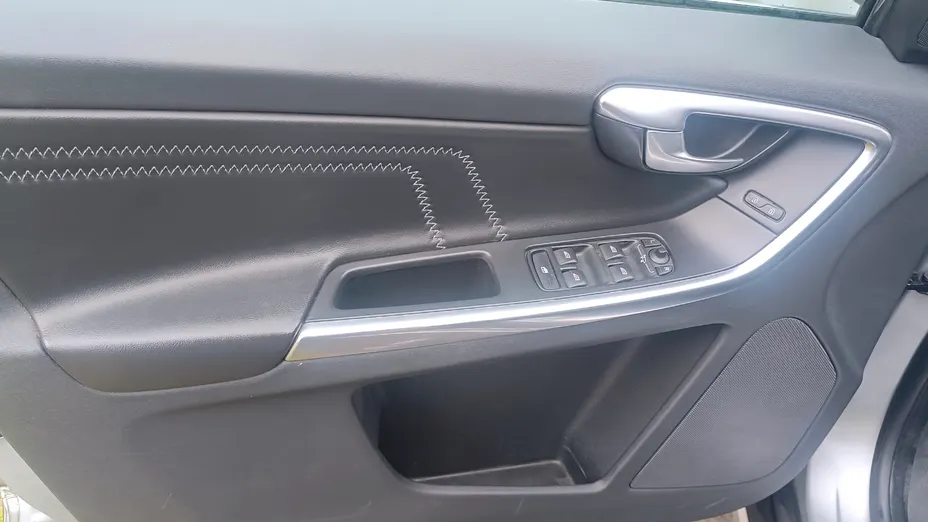 VOLVO XC60 XC60 D3 Summum aut