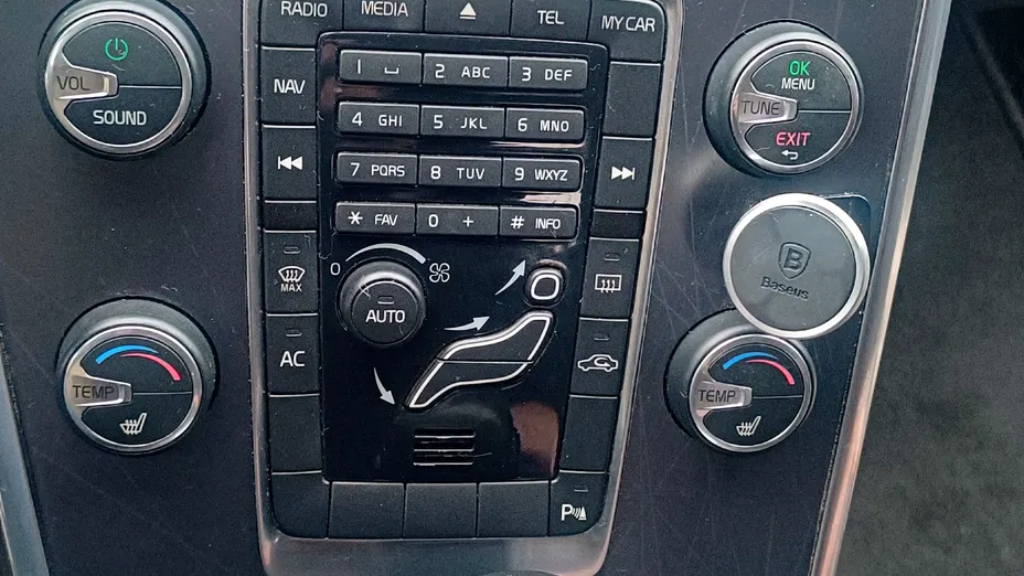 VOLVO XC60 XC60 D3 Summum aut