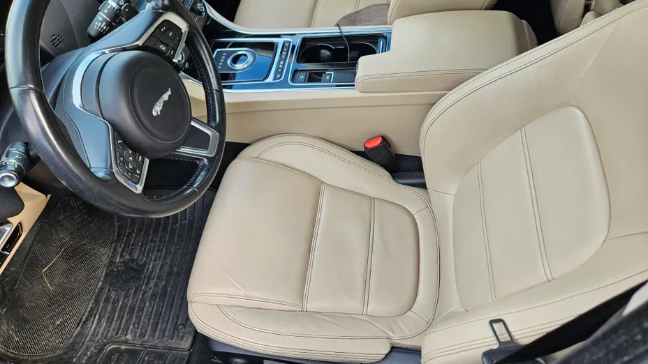 JAGUAR XE XE 2.0 D AWD Prestige aut