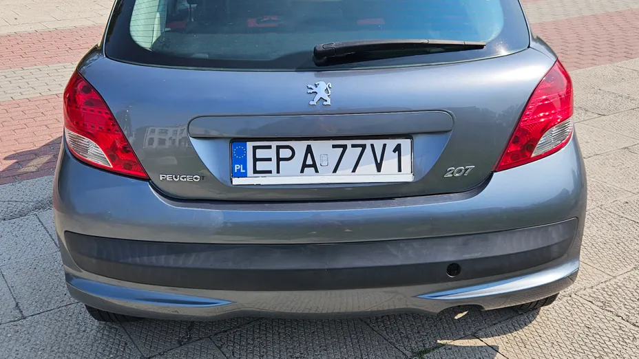 PEUGEOT 207 -