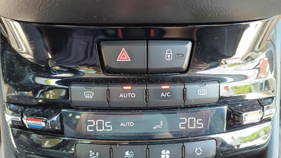 PEUGEOT 208 208 1.2 PureTech Active