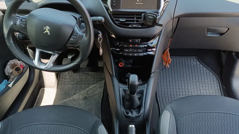 PEUGEOT 208 208 1.2 PureTech Active