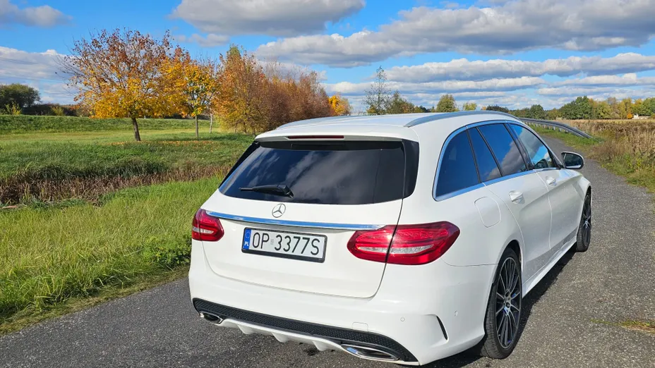 MERCEDES-BENZ C Klasa C 200 9G-TRONIC