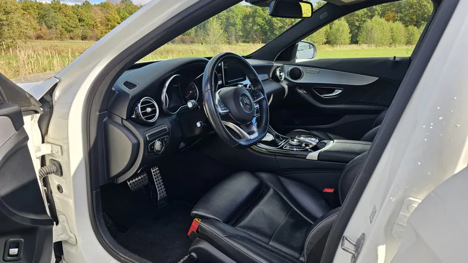 MERCEDES-BENZ C Klasa C 200 9G-TRONIC