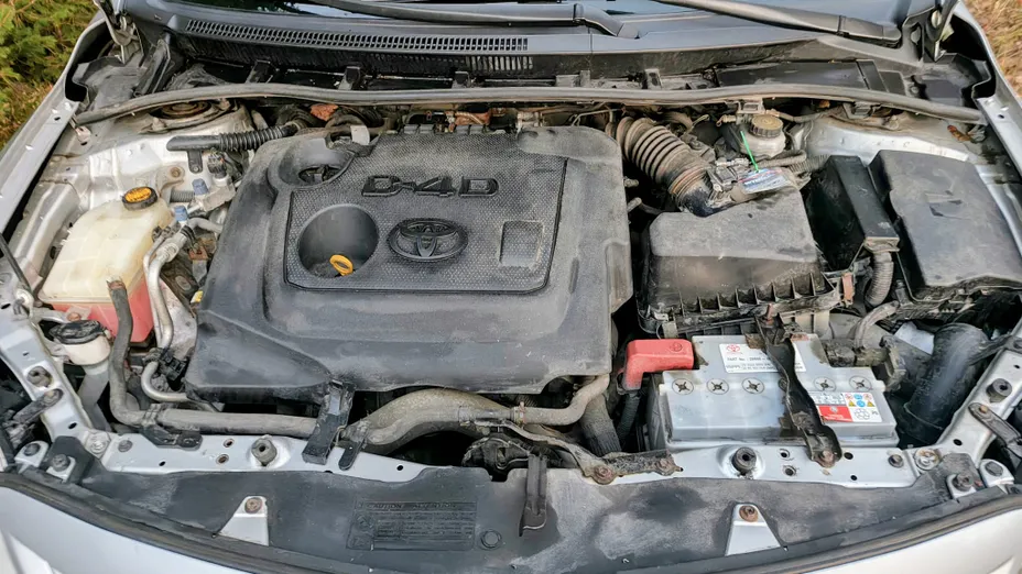 TOYOTA Corolla Corolla 1.4 D-4D Premium