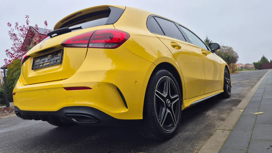 MERCEDES-BENZ A Klasa A 180 7G-DCT AMG Line