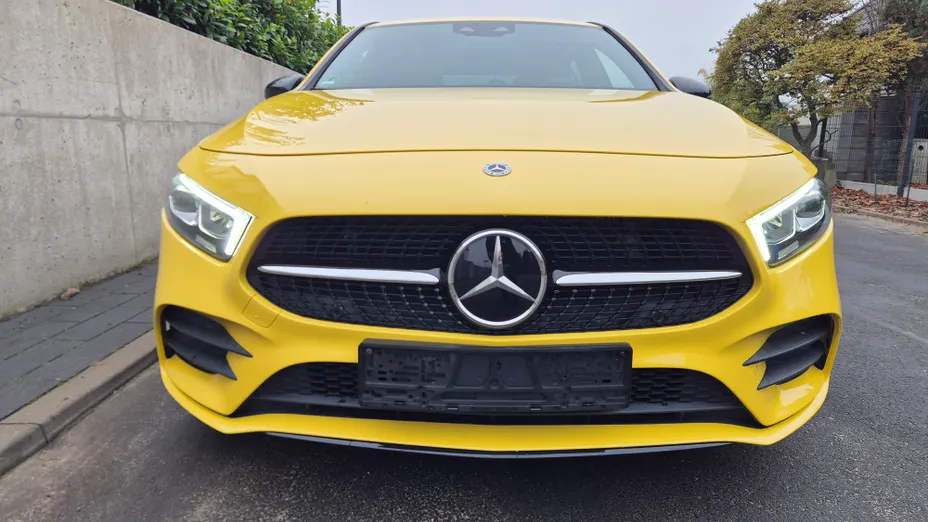 MERCEDES-BENZ A Klasa A 180 7G-DCT AMG Line