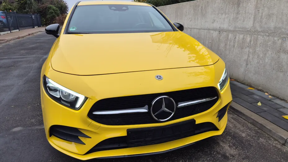 MERCEDES-BENZ A Klasa A 180 7G-DCT AMG Line