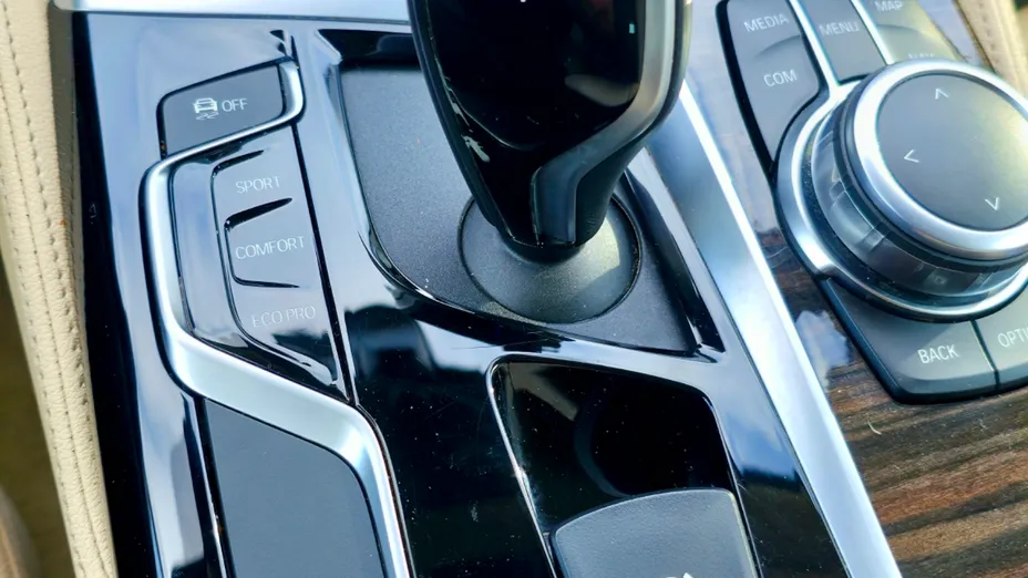 BMW Seria 5 520d Luxury Line