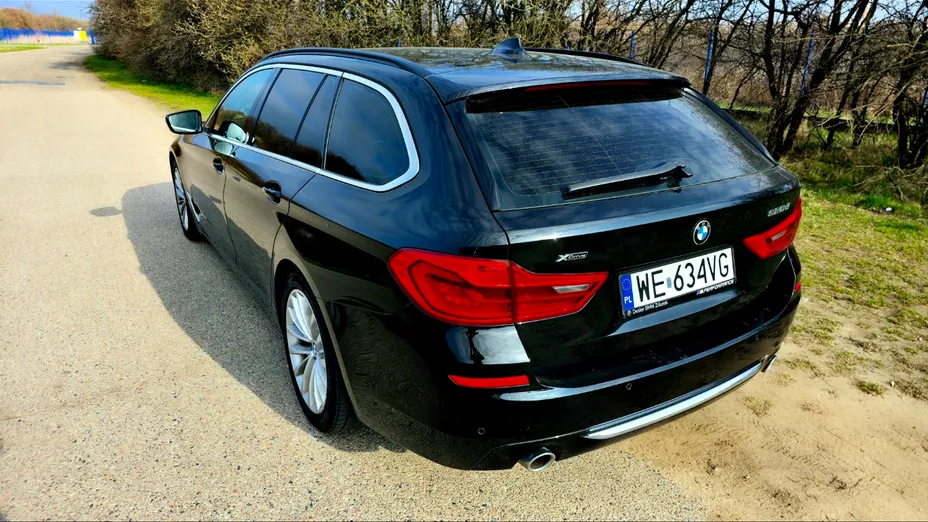 BMW Seria 5 520d Luxury Line
