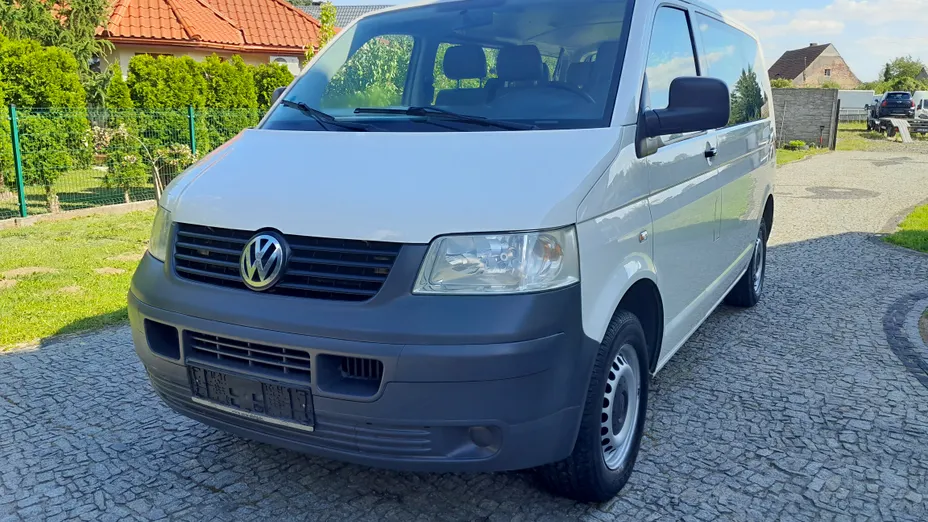 VOLKSWAGEN Transporter Caravelle D C 255 5B2