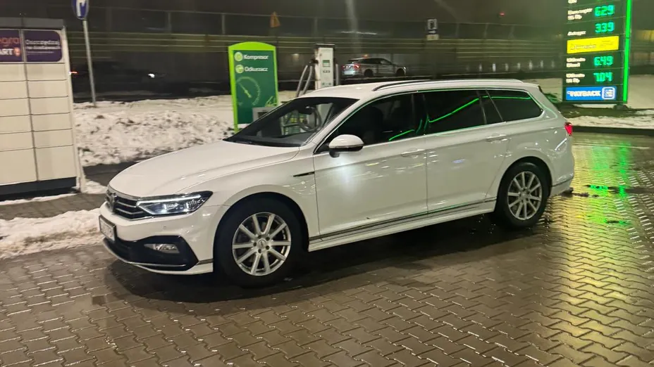 VOLKSWAGEN Passat Passat 2.0 TDI 4Mot. R-Line Edition DSG