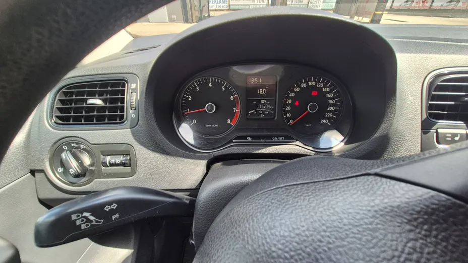 VOLKSWAGEN Polo Polo 1.2 Trendline