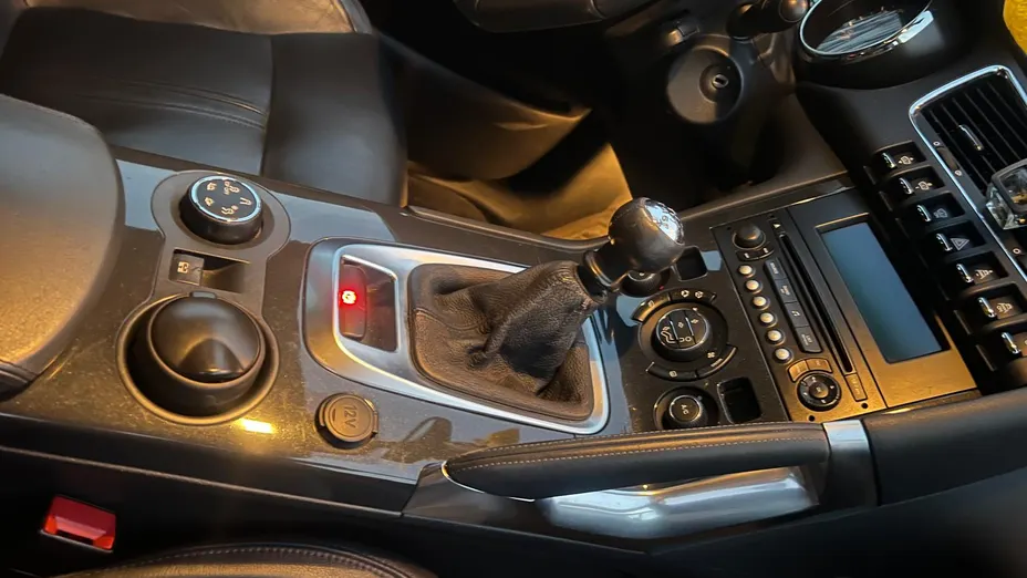 PEUGEOT 3008 3008 1.6 Premium+