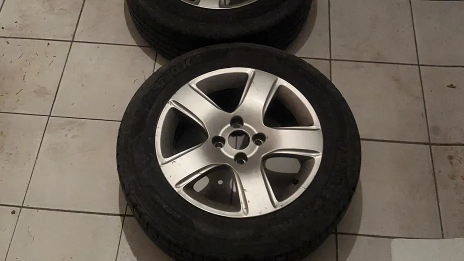 PEUGEOT 3008 3008 1.6 Premium+