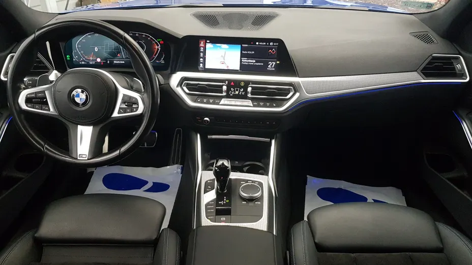 BMW Seria 3 320i M Sport sport-aut