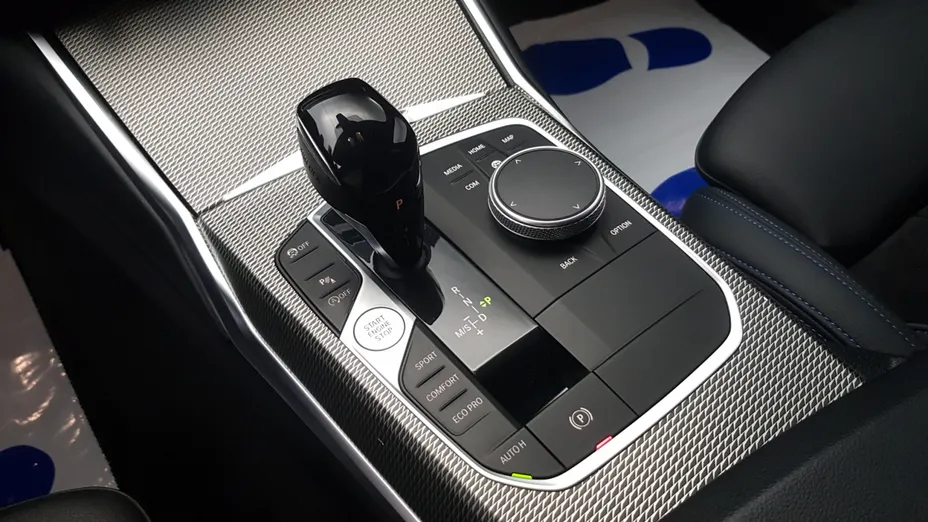 BMW Seria 3 320i M Sport sport-aut