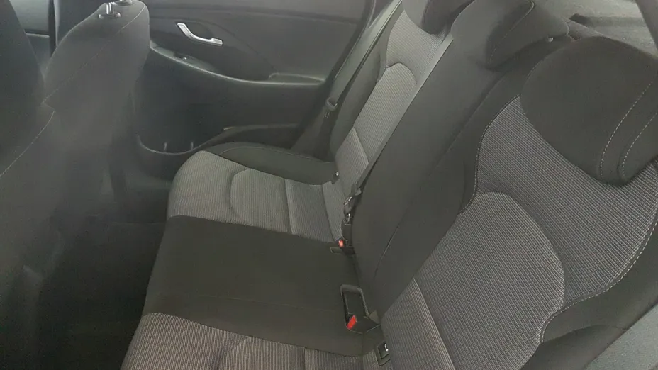 HYUNDAI i30 i30 1.4 Classic +