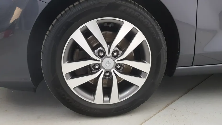 HYUNDAI i30 i30 1.4 Classic +