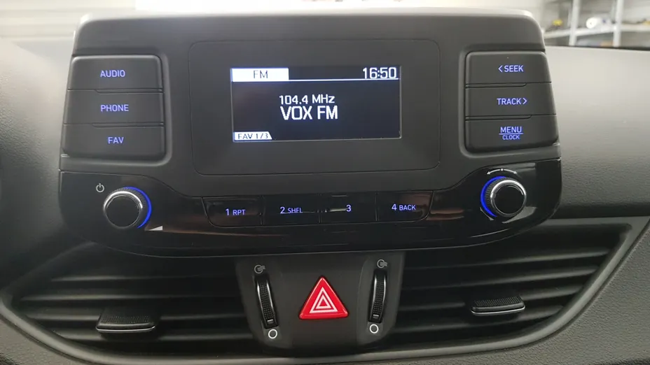 HYUNDAI i30 i30 1.4 Classic +