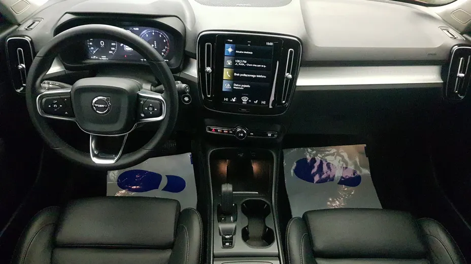 VOLVO XC40 XC40 T4 AWD Momentum aut