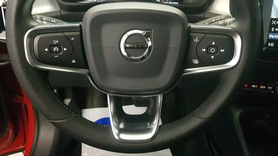 VOLVO XC40 XC40 T4 AWD Momentum aut