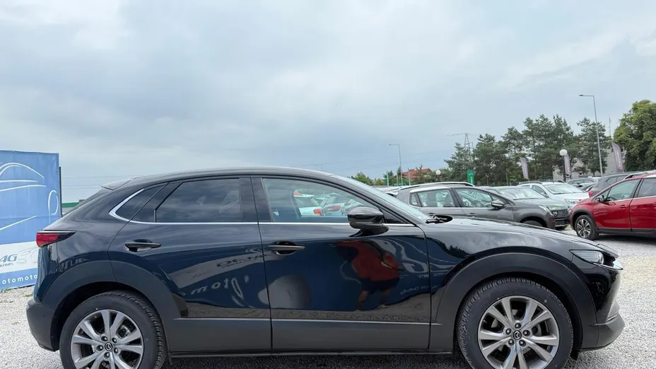 MAZDA CX-30 -