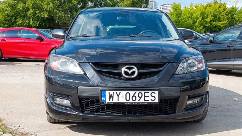MAZDA 3 -