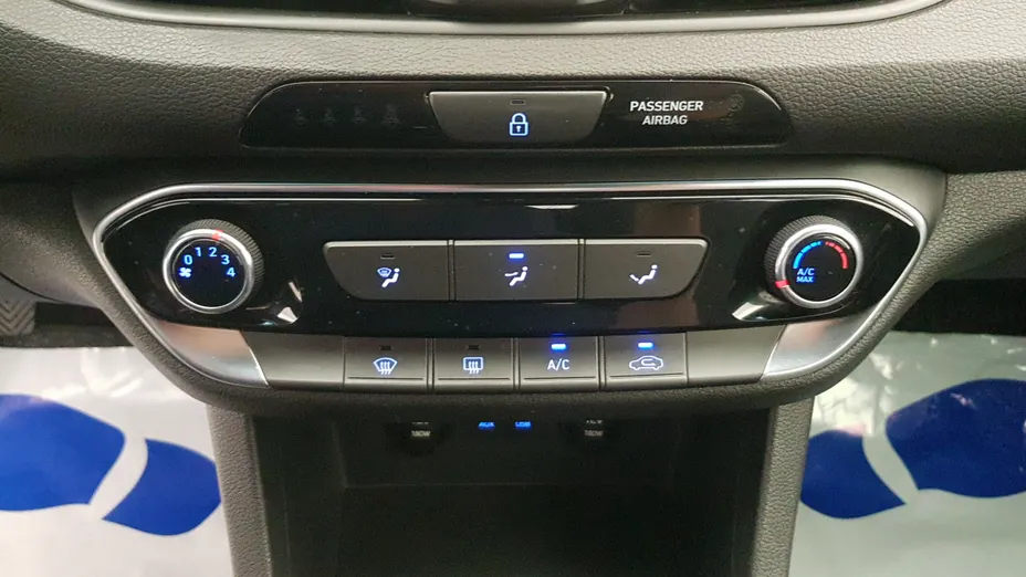 HYUNDAI i30 i30 1.4 GET!