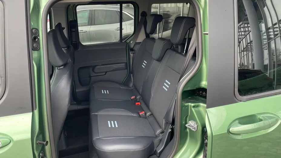 FORD Tourneo Courier Tourneo Courier 1.0 EcoBoost Active aut Nowy