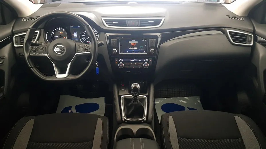 NISSAN Qashqai Qashqai 1.3 DIG-T Acenta
