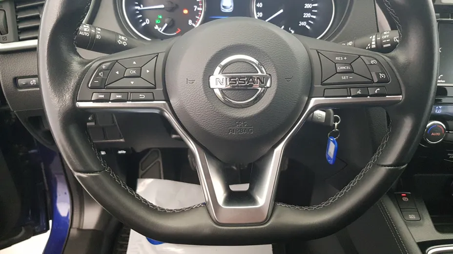 NISSAN Qashqai Qashqai 1.3 DIG-T Acenta