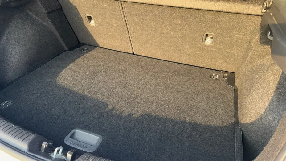 HYUNDAI i30 i30 1.4 Classic +